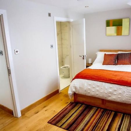 Airy, 3 Bedrooms, Ensuite , Central London Flat 외부 사진