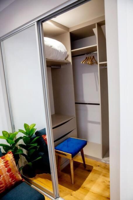 Airy, 3 Bedrooms, Ensuite , Central London Flat 외부 사진